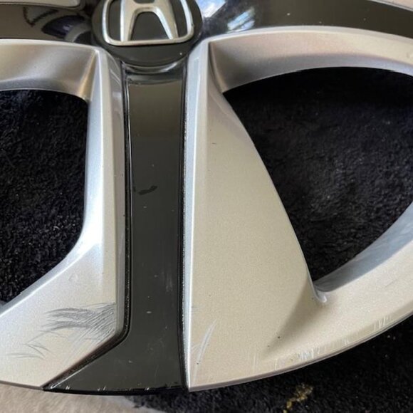 Honda Wheel Covers/Hubcaps - Picture 3 of 9